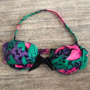La Blanca bikini swim top, size 8
